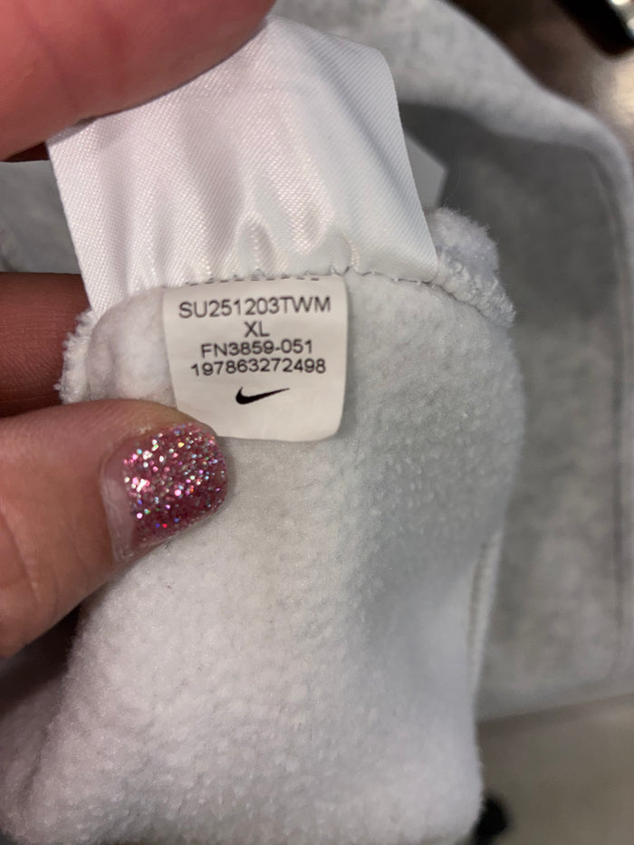 Nike Club Men’s Pullover Fleece Hoodie Size XL Birch Heather/White
