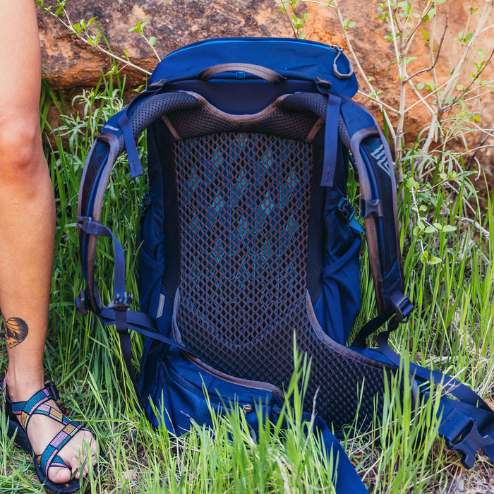 Jade 28 LT Hiking Backpack - Unisex